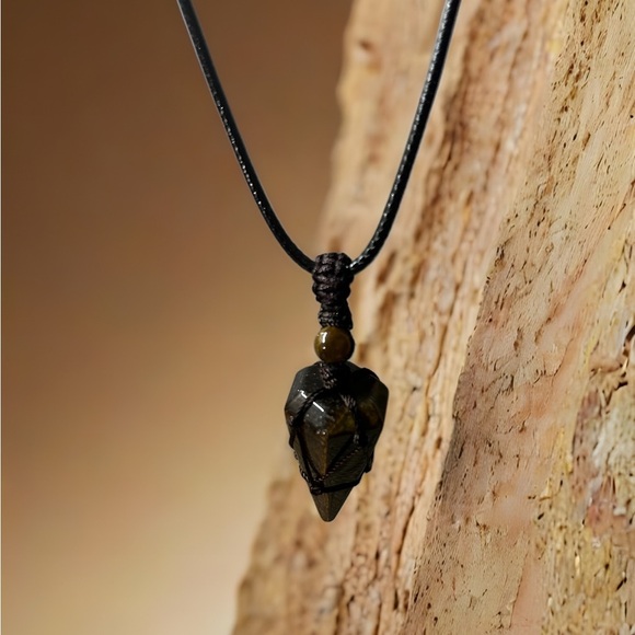 Brown eye Pendant Necklace - Picture 2 of 3